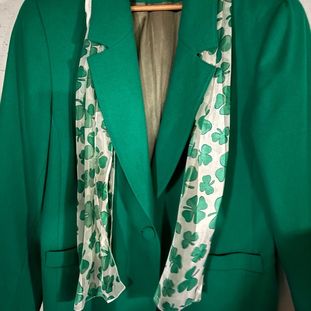 Pendleton pure virgin wool Green Blazer with Shamrock Scarf - Picture 9 of 9